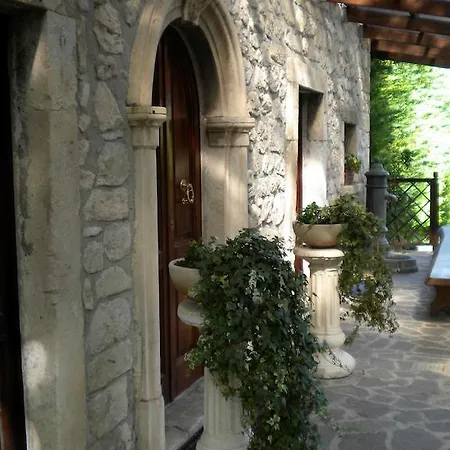 Alojamento de Acomodação e Pequeno-almoço La Baronata Pescosansonesco