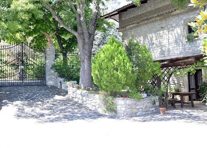 La Baronata Pescosansonesco